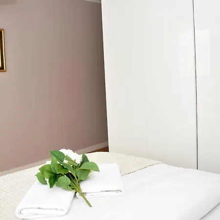 Prudentia Wiatraczna Apartment Warsaw